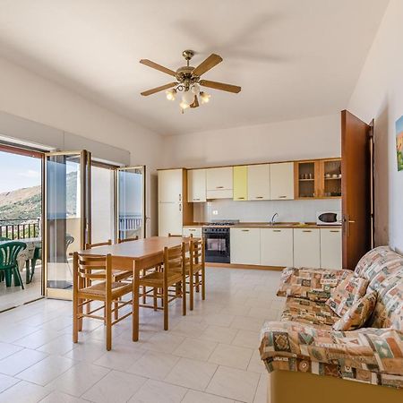 レトイアンニCasa Vacanze Andreanaアパートメント エクステリア 写真